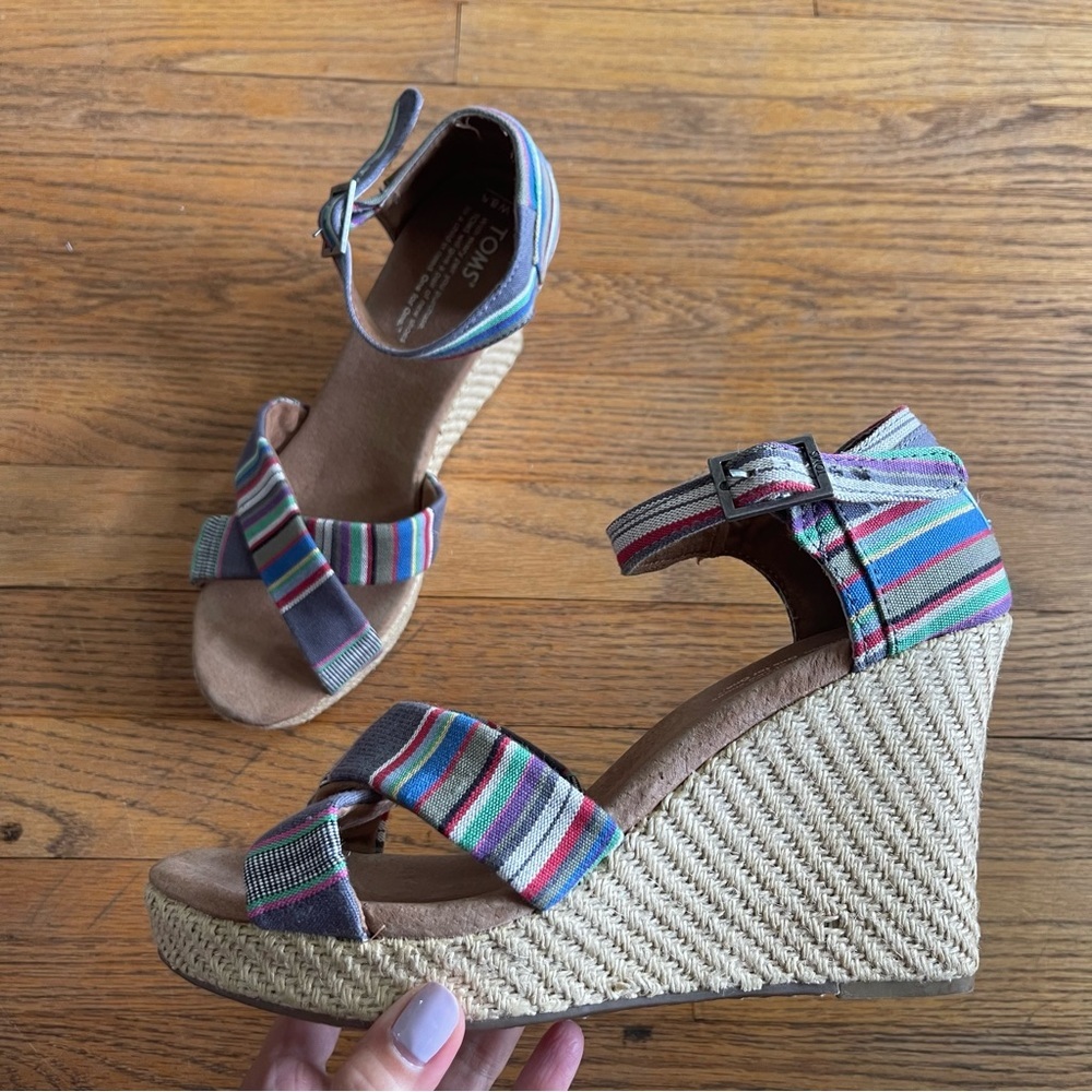 Toms Sienna Wedge Striped Sandal Canvas Multi Size 8.5